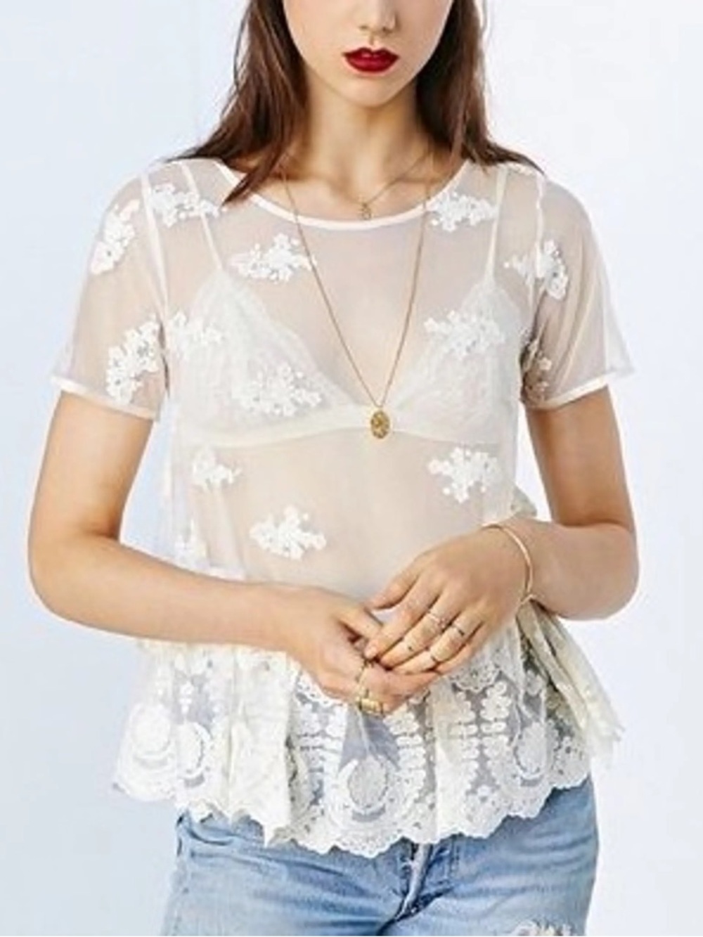 Kimchi Blue White Sheer Lace-Embroidered Short Sleeve Top